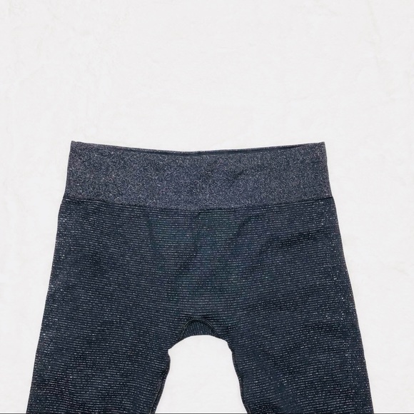 Athleta Black Shimmer leggings - Picture 4 of 5